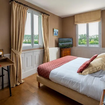 Hotel Hôtellerie Beau Rivage 4*