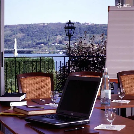 Hotel Hôtellerie Beau Rivage 4*
