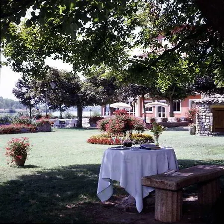 Hotel Hôtellerie Beau Rivage 4*